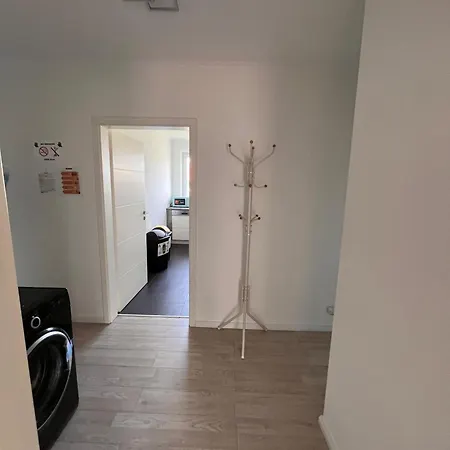 公寓 3 Bedroom Apartment, 6 Singlebeds, Parking, Balcony, 5min To Autobahn A7